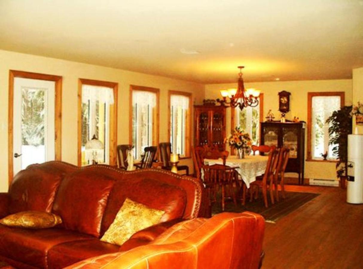Bed and Breakfast La Petite Douceur Lac-Superieur Zewnętrze zdjęcie