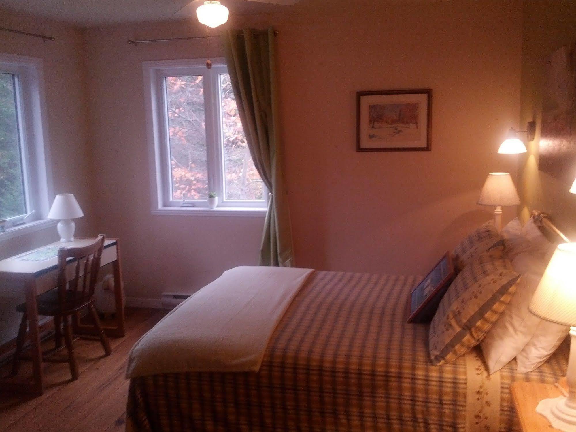 Bed and Breakfast La Petite Douceur Lac-Superieur Zewnętrze zdjęcie