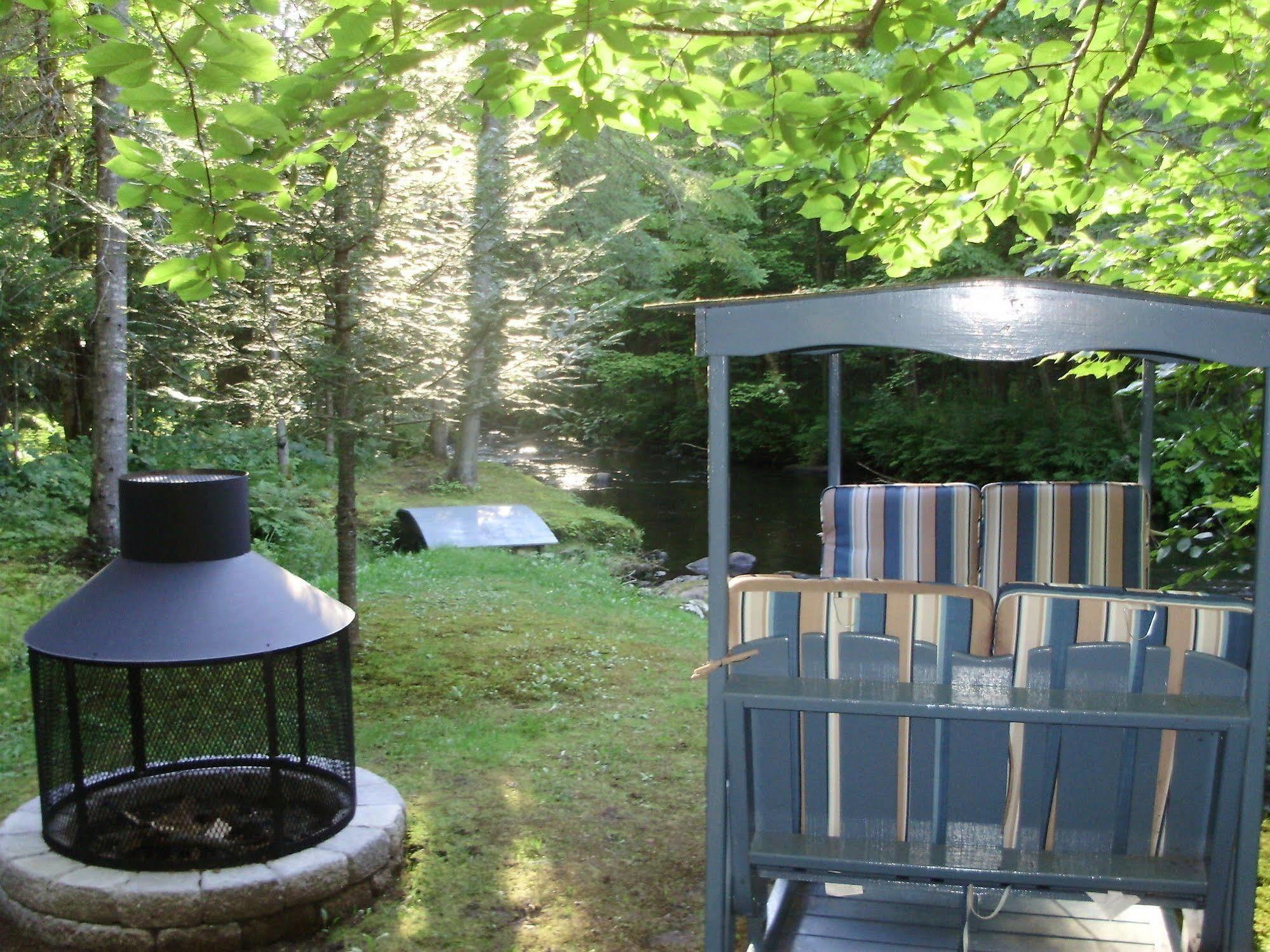 Bed and Breakfast La Petite Douceur Lac-Superieur Zewnętrze zdjęcie